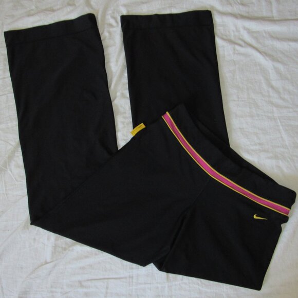 Vintage Y2K NIKE Livestrong Flare Wide Leg Workout Gym Pants sz M Black Pink - Picture 1 of 3